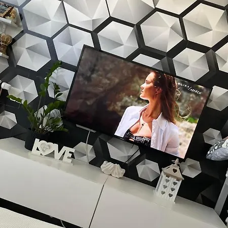 Mieszkanie Na Bulwarach Na Wylacznosc 40m2 *